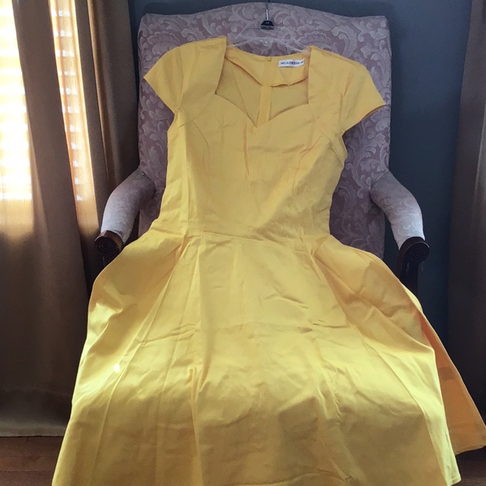 Yellow dress